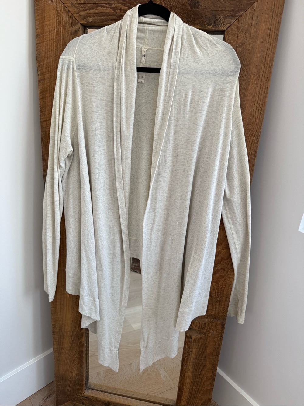 Light beige  Women's Cardigan 🎀 5 for $25 bundle price 🎀